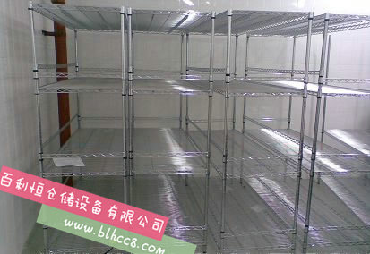 Anti-static shelf