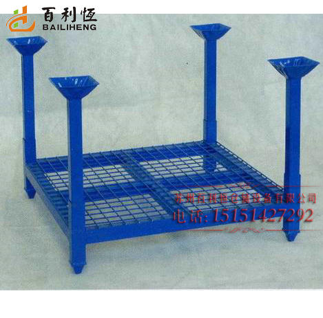 Stacking frame