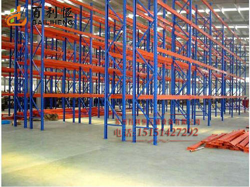 Heavy-duty shelves