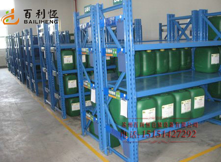 Medium-sized shelves